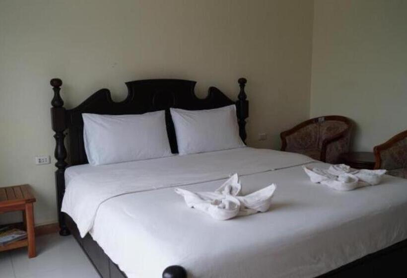 هتل Roung Nakhone Vang Vieng