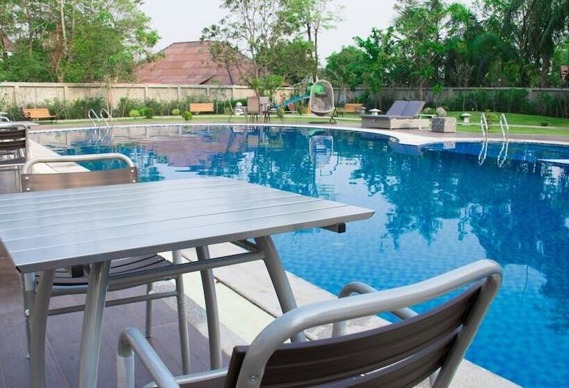 هتل The Park Vientiane