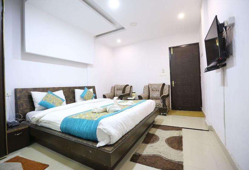 فندق Uttaranchal Tourist Guest House