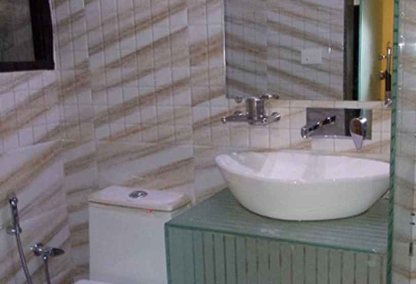 فندق Uttaranchal Tourist Guest House