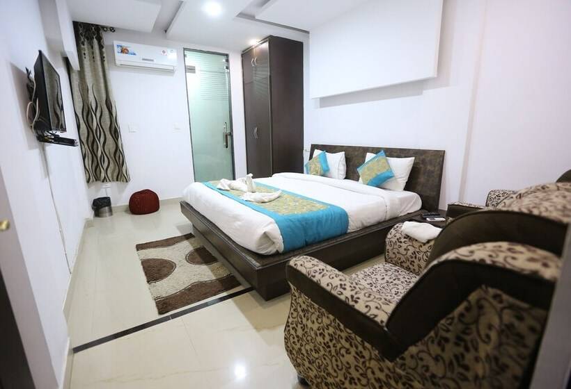 فندق Uttaranchal Tourist Guest House