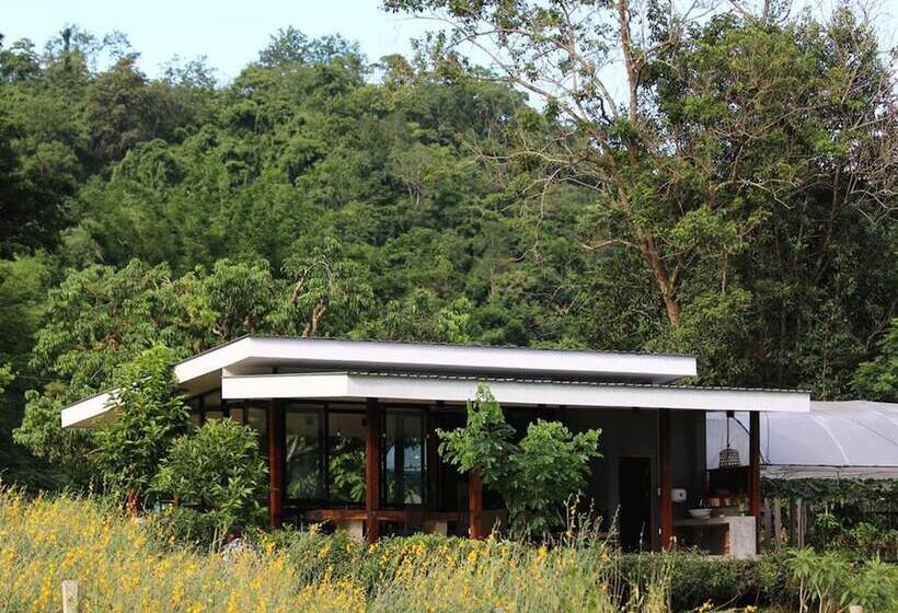 هتل Villa De View Chiang Dao
