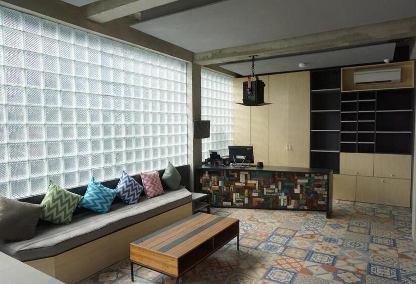 M Boutique Hostel