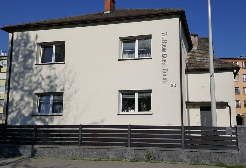 Пансион 7th Room Guest House