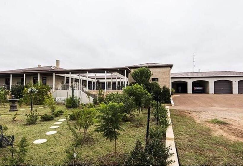 ペンション Fairway Manor Accomodation