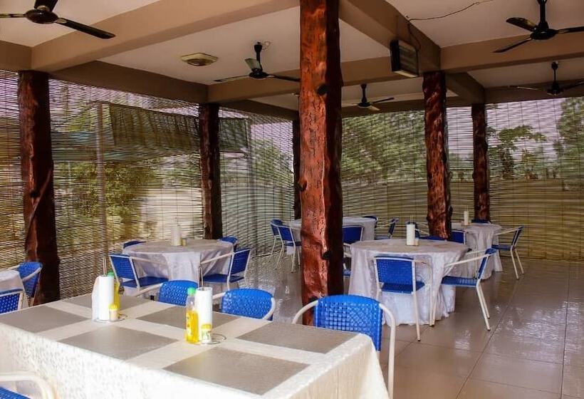 Sheilas Executive Hotel & Lodge