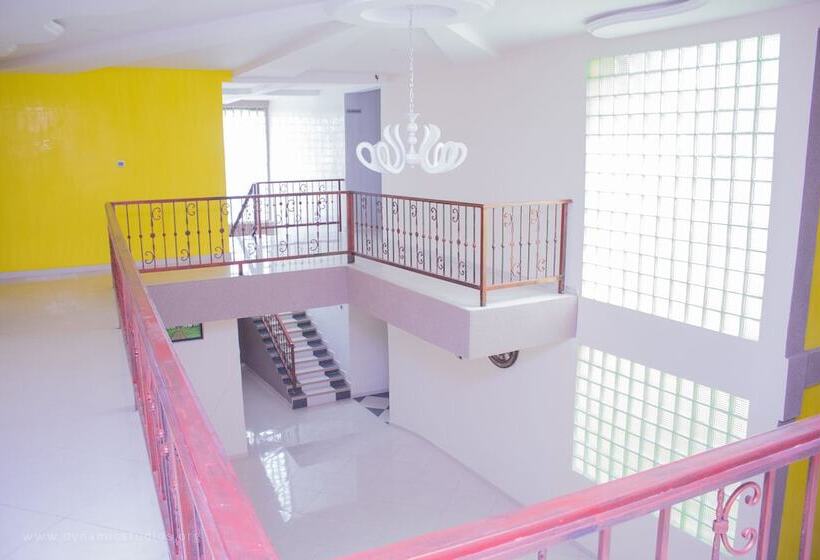 Sheilas Executive Hotel & Lodge