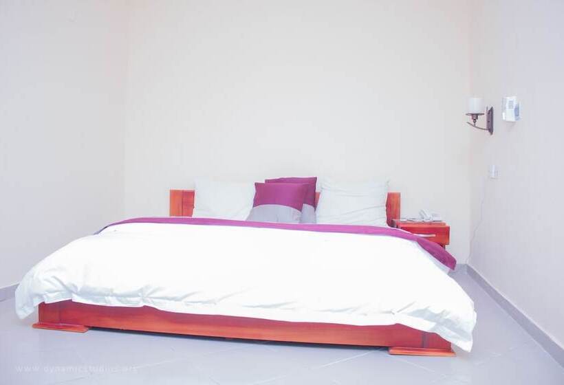 Sheilas Executive Hotel & Lodge