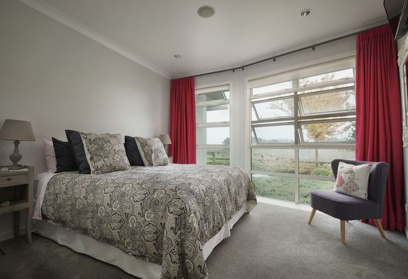 De Preaux Lodge Luxury Bed & Breakfast