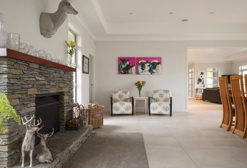 De Preaux Lodge Luxury Bed & Breakfast