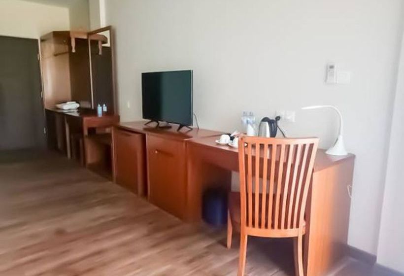 酒店 Azura Beach Resort