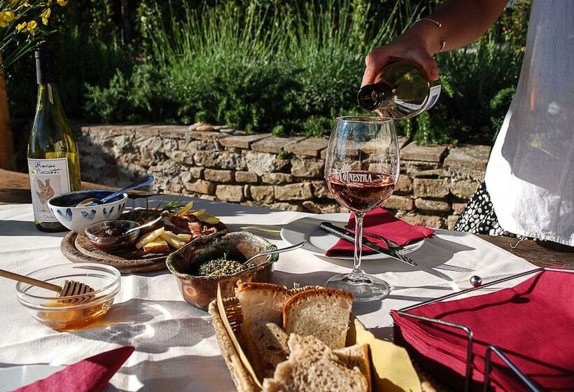 فندق Bio Agriturismo La Ginestra