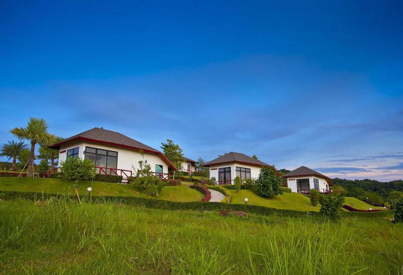 Hotel Chantara Valley Resort