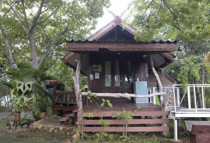 هتل Phuzai Kaew Resort