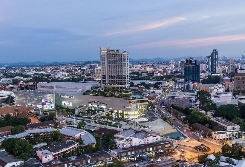 Отель Grande Centre Point Pattaya