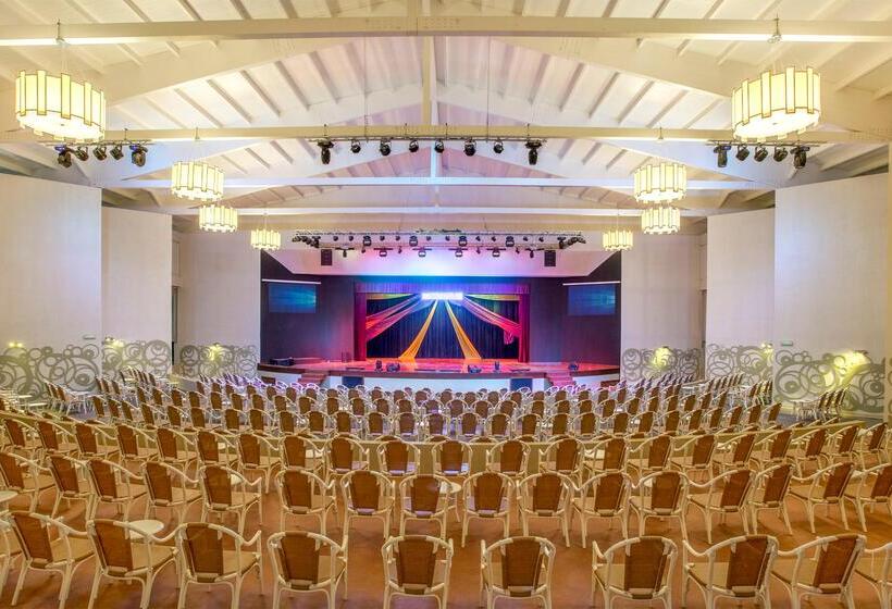 هتل Iberostar Selection Holguín