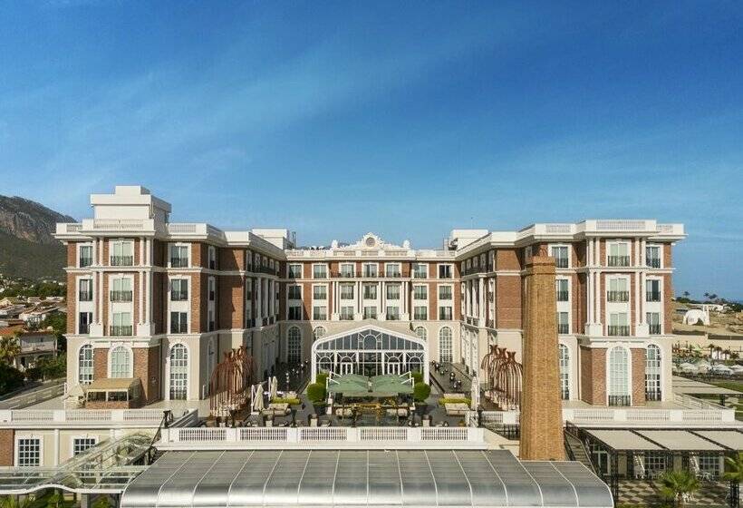 Kaya Palazzo Resort & Casino