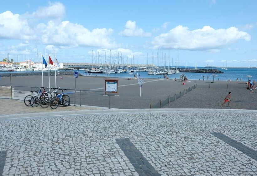 Royal Beach Hostel