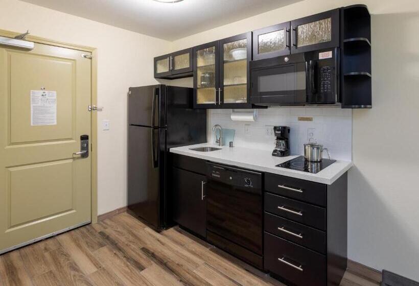 בית מלון כפרי Candlewood Suites   Rochester Mayo Clinic Area