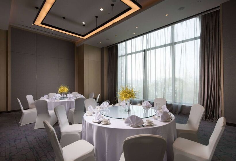호텔 Doubletree By Hilton Qingdao Oriental Movie Metropolis