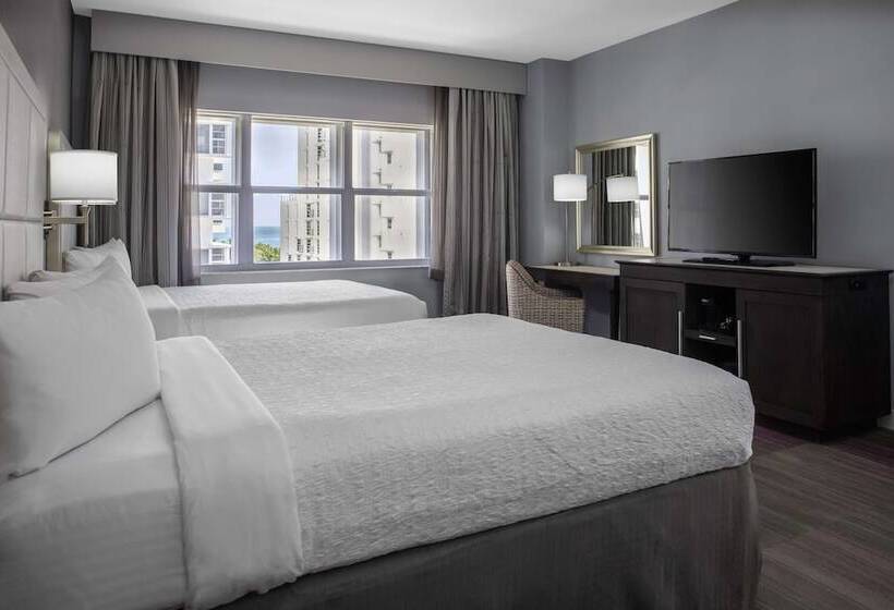 هتل Continental Miami Beach, Tapestry Collection By Hilton