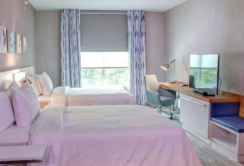 Отель Hilton Garden Inn Tampa Wesley Chapel, Fl