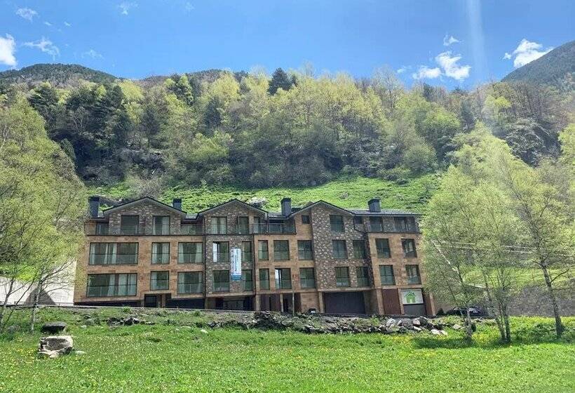 Apartamentos Llorts Ordino 3000