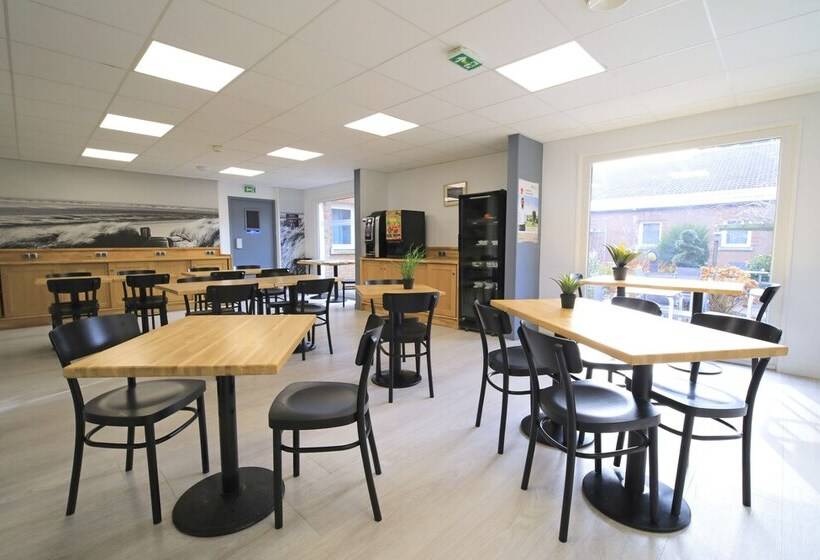 Brit Hotel Le Polder