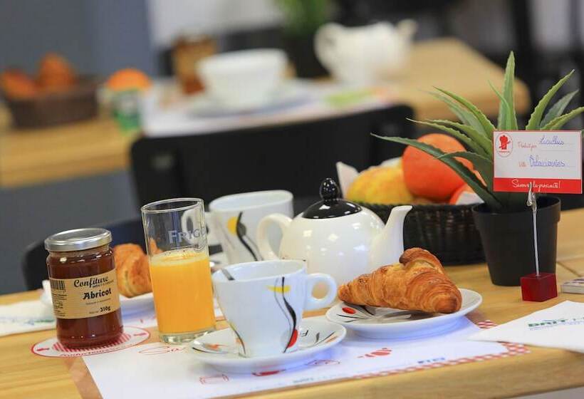 Brit Hotel Le Polder