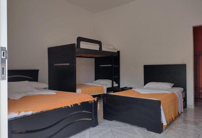 هتل Campestre La Toscana