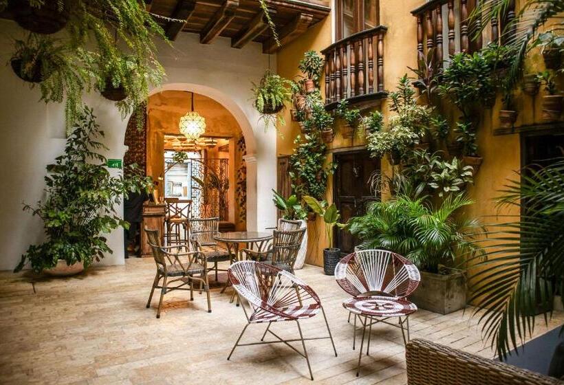 בית מלון כפרי Casa La Factoria By Faranda Boutique, A Member Of Radisson Individuals