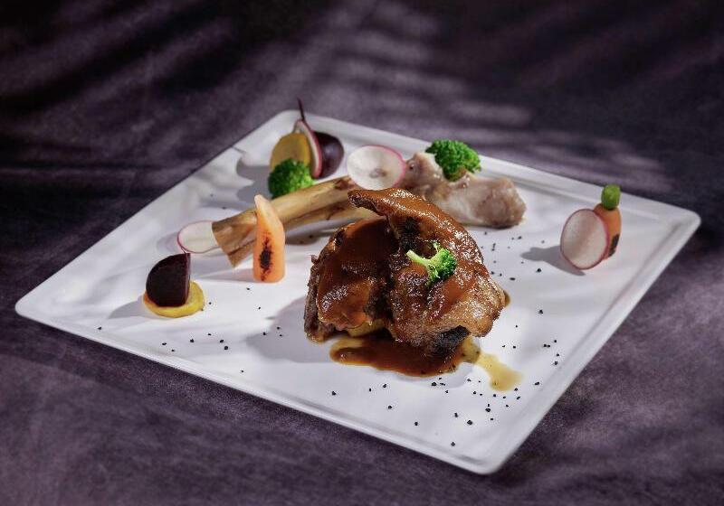 هتل Hilton Taipei Sinban