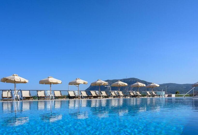 בית מלון כפרי Royal Bay Suites