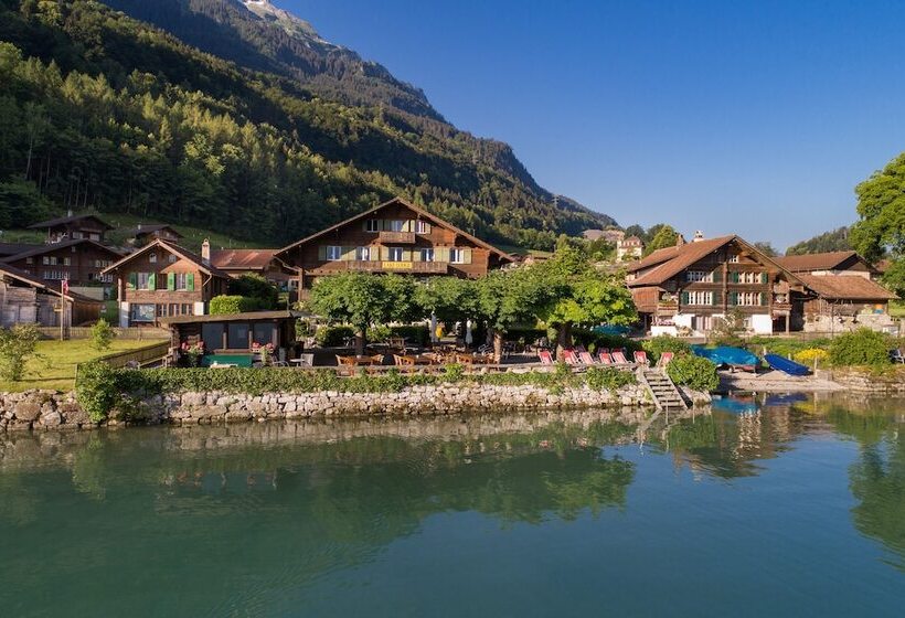 Lake Lodge Hostel
