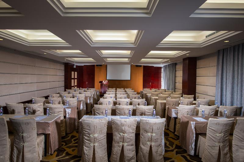 Vienna Hotel Guangzhou South Railway Station