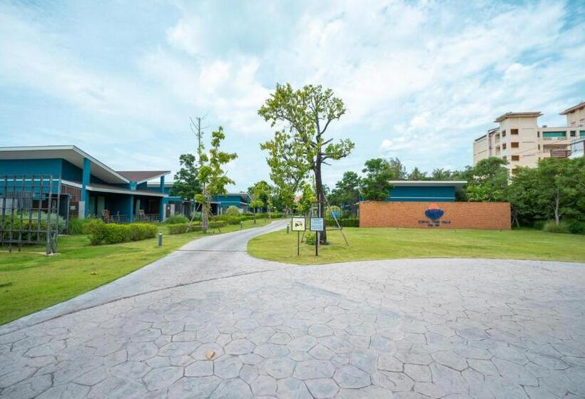 هتل Coral Tree Villa Hua Hin