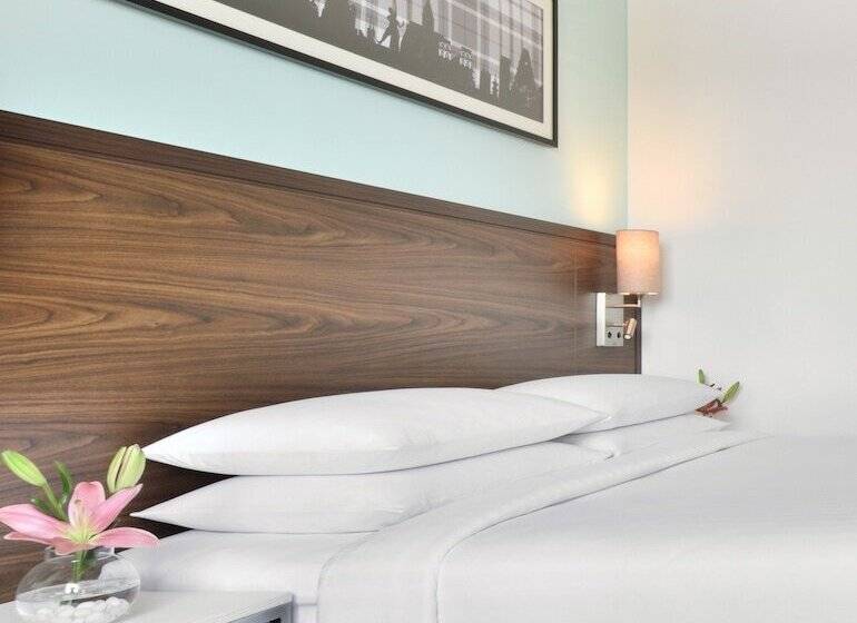 هتل Fairfield By Marriott Sriperumbudur