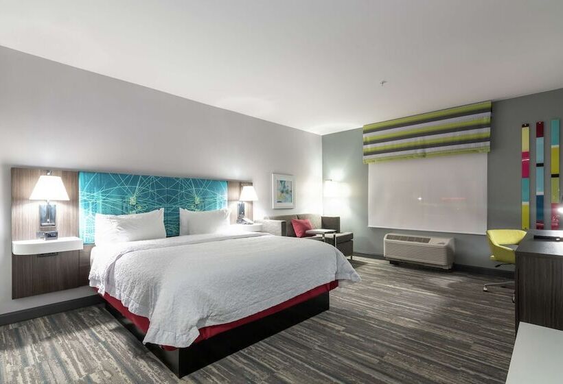 هتل Hampton Inn & Suites Dallas East