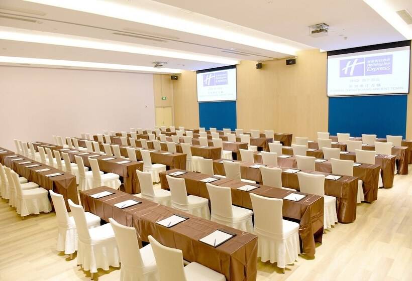 فندق Holiday Inn Express Suzhou Zhouzhuang Ancient Town By Ihg