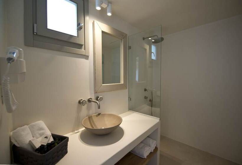 هتل Legacy Suites