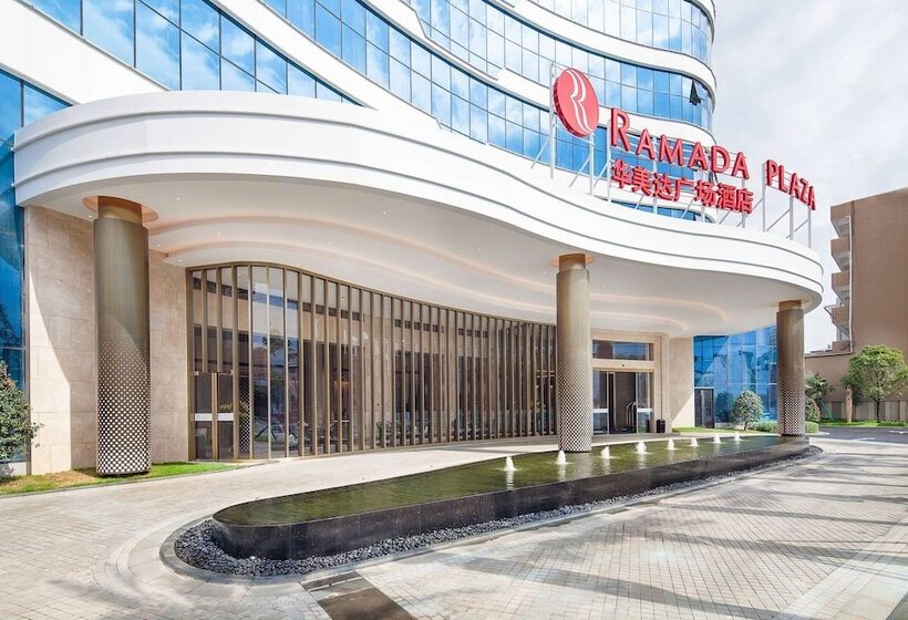هتل Ramada Plaza Fuxian Lake