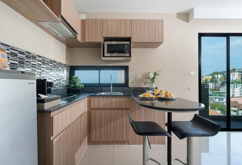 هتل Patong Bay Residence