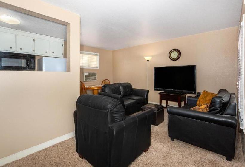 فندق Travelodge By Wyndham Casper