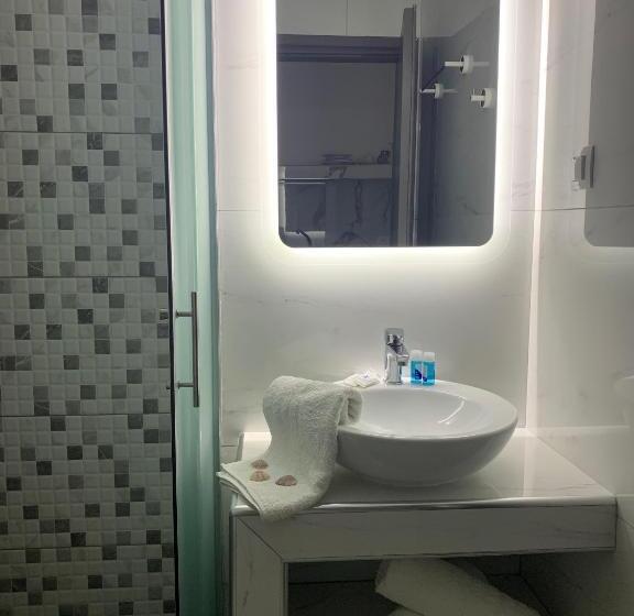 Polykratis Rooms