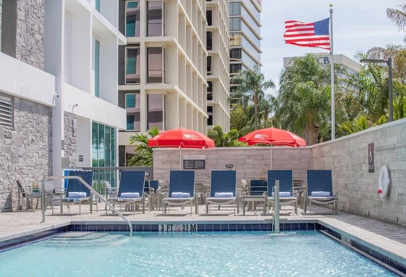 בית מלון כפרי Hilton Garden Inn West Palm Beach I95 Outlets