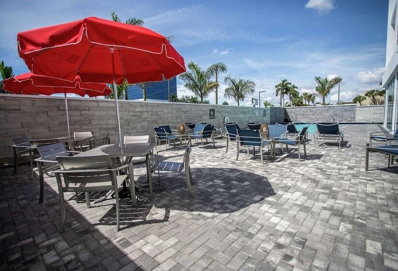 בית מלון כפרי Hilton Garden Inn West Palm Beach I95 Outlets