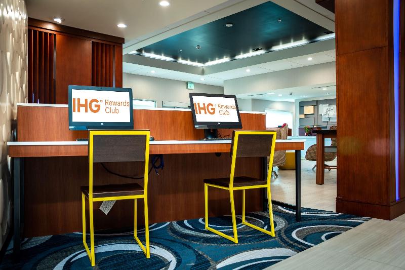 בית מלון כפרי Holiday Inn Express & Suites Orlando  Lake Buena Vista, An Ihg
