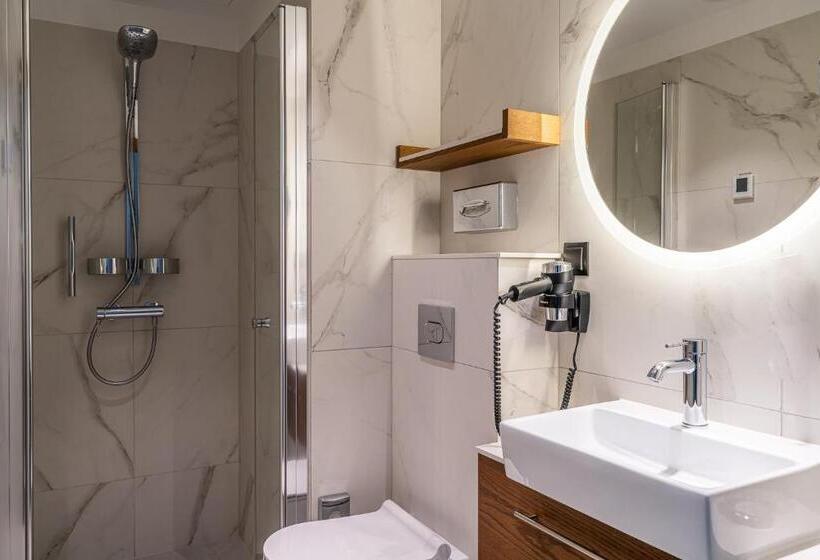 هتل Rentplanet  Apartamenty Centrum