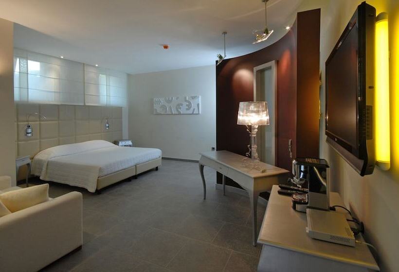 בית מלון כפרי Suite  Testani