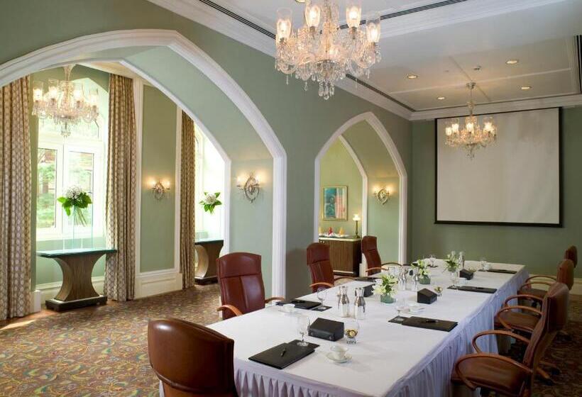 בית מלון כפרי The Taj Mahal Tower Mumbai